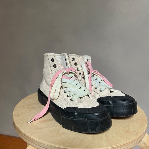 GOOD NEWS London Juice cream canvas hi-top sneakers - Picture 2 of 3